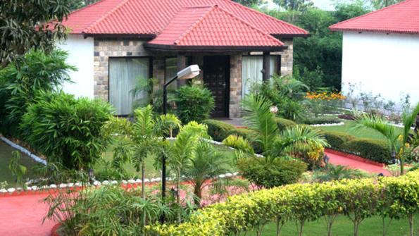מלון Corbett National Park Corbett Leela Vilas מראה חיצוני תמונה